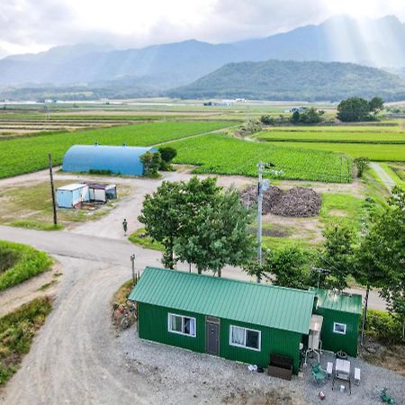 Furano Log House Farm Resort Exterior foto